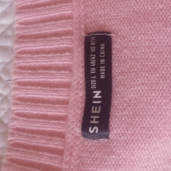 Pink sweater vest - Picture 2 of 2